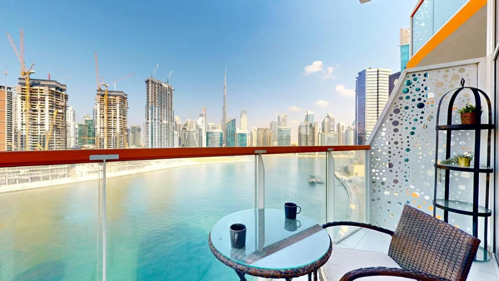 Binghatti - Cozy Two Bed With Burj Khalifa View Dubai 0*,