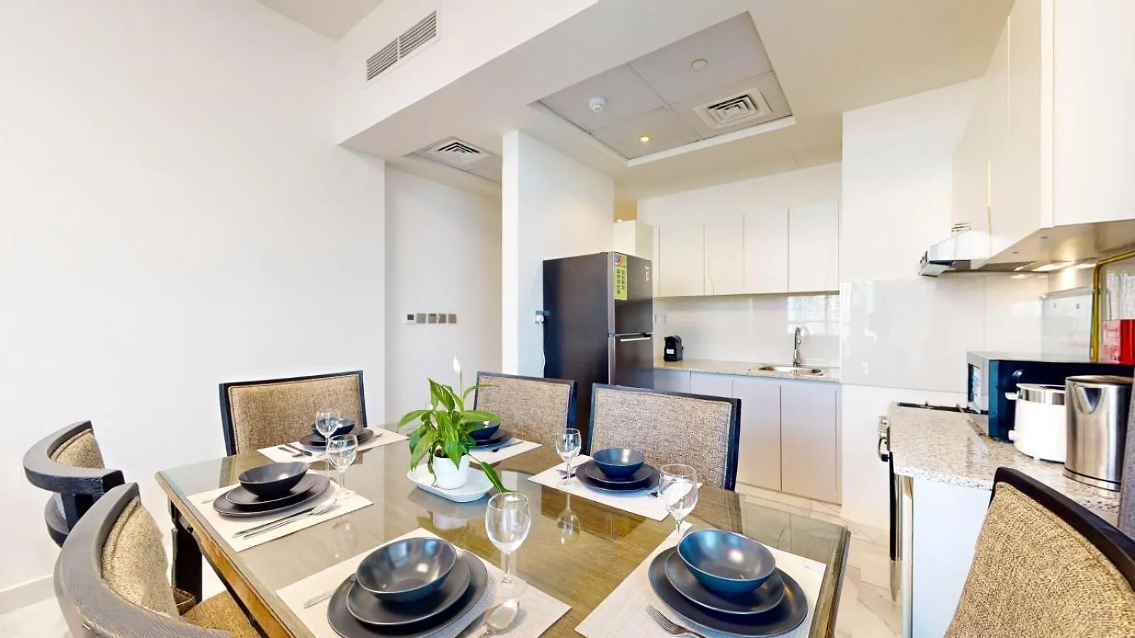 Binghatti - Cozy Two Bed With Burj Khalifa View Dubai Apartment