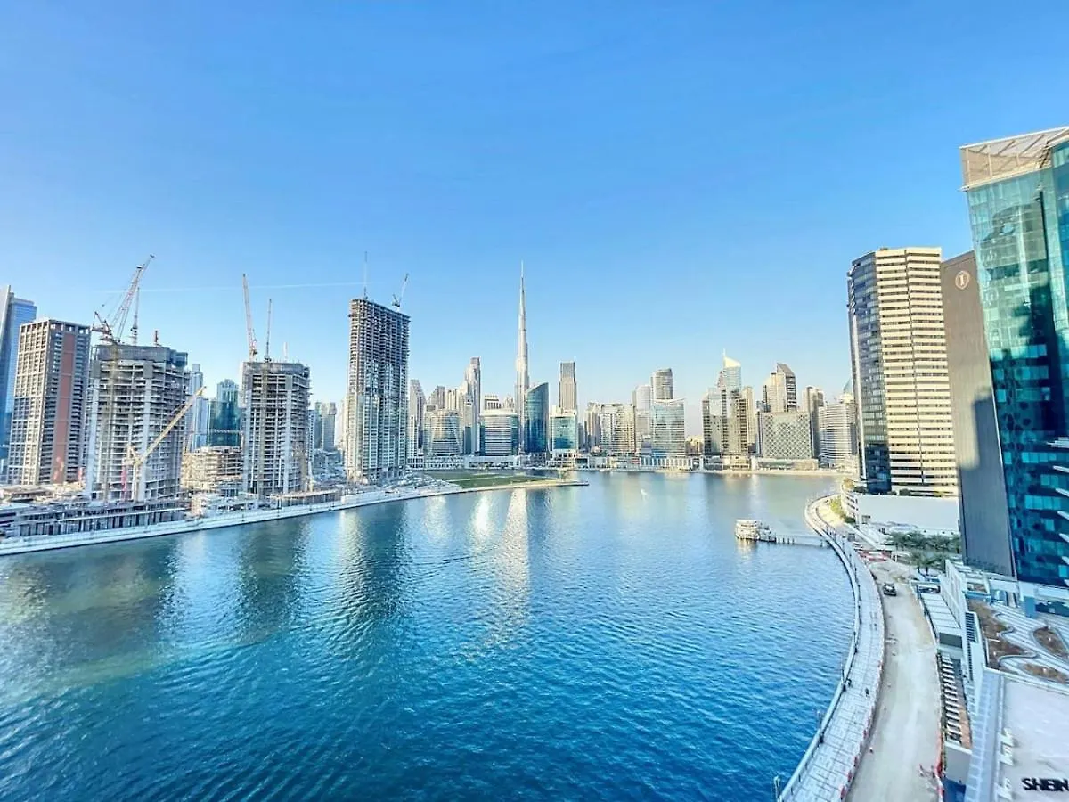 Binghatti - Cozy Two Bed With Burj Khalifa View Dubai